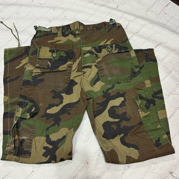 Military uniform Men's Camouflage Cargo Pants Size Medium GuC Vintage 90s issue - Picture 3 of 11